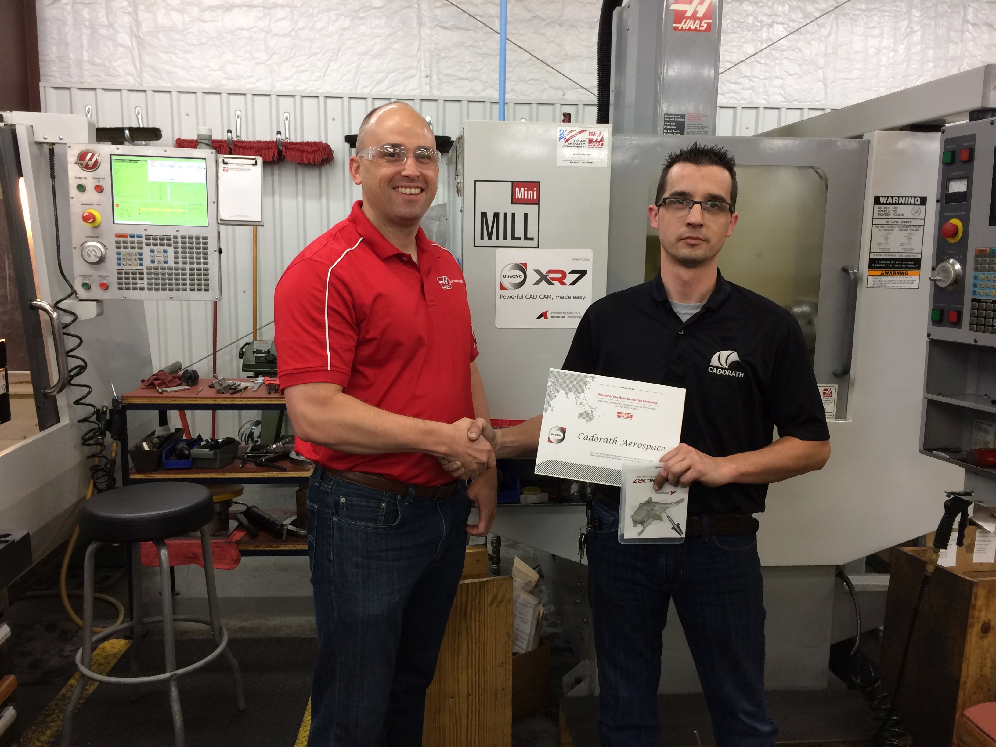 CAD/CAM CNC Haas Demo day, OneCNC USA participates. OneCNC 最新のCAD